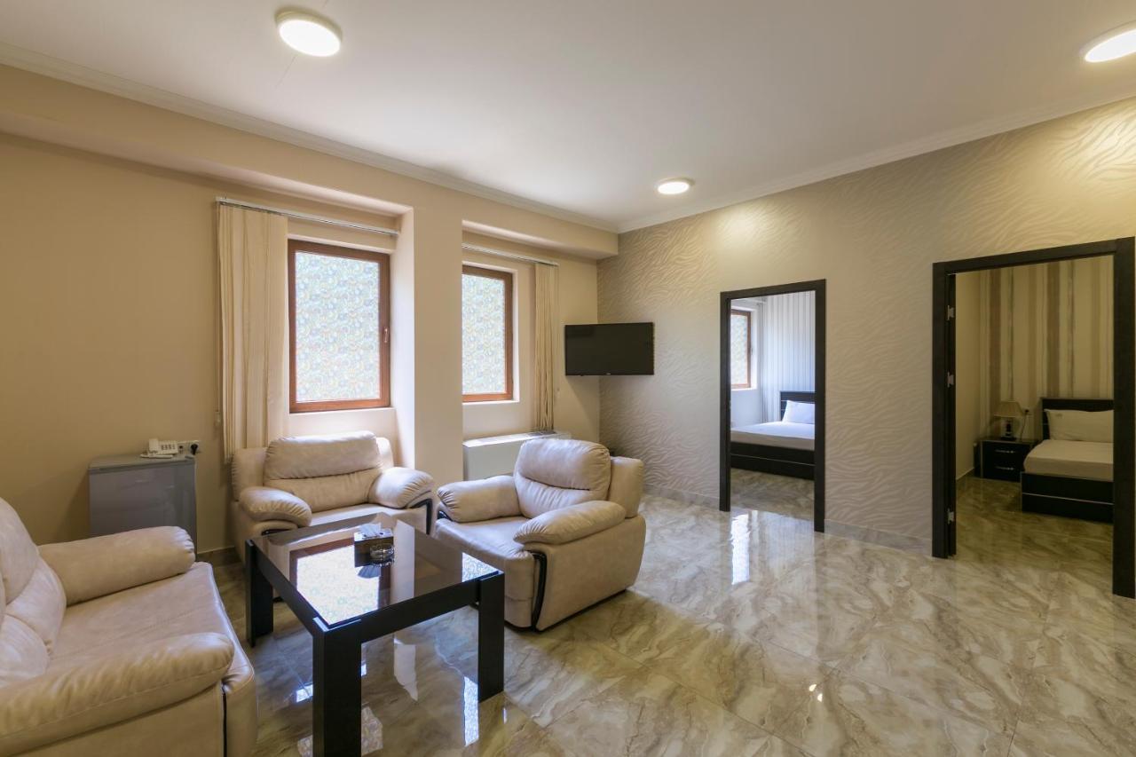 Best Hotel Erywań Zewnętrze zdjęcie